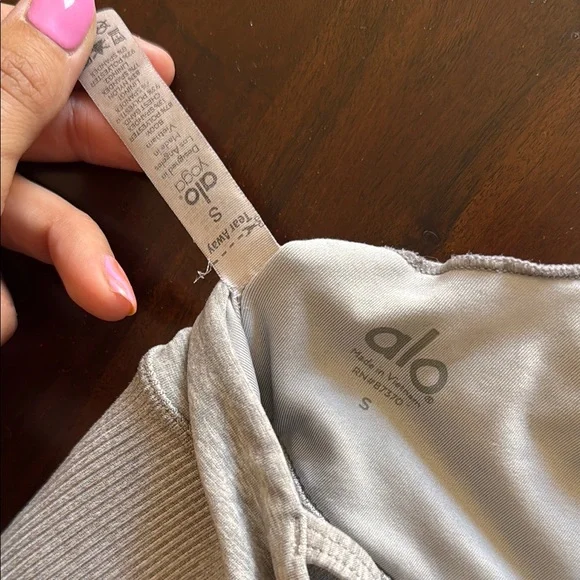 Alo Yoga Lavish Bra - Picture 3 of 5